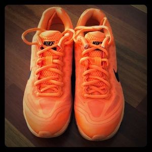 Nike Tailwind 7 tennis shoes